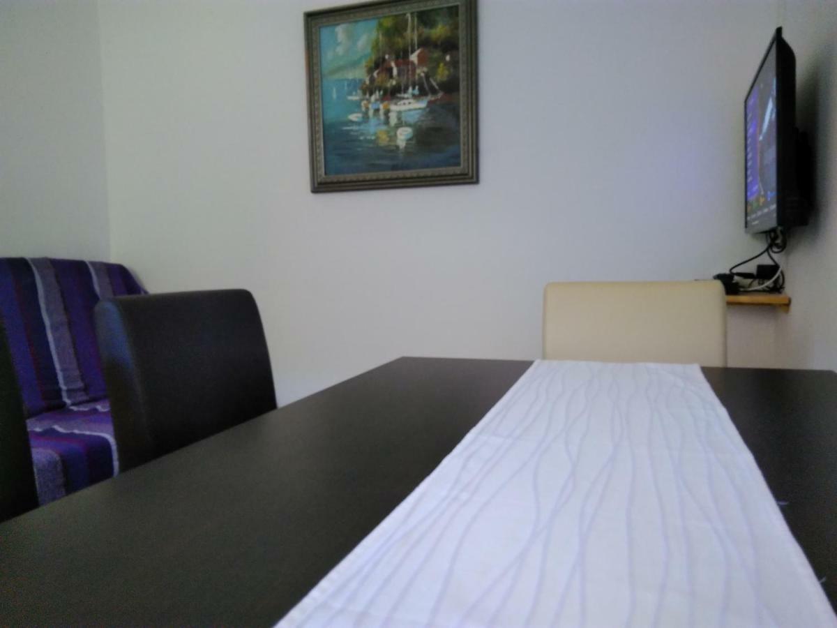 Mara Apartman Póla Kültér fotó