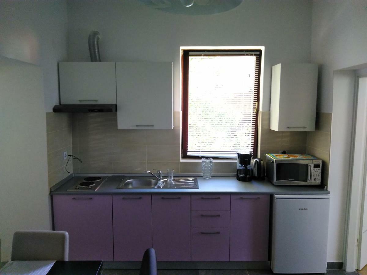 Mara Apartman Póla Kültér fotó
